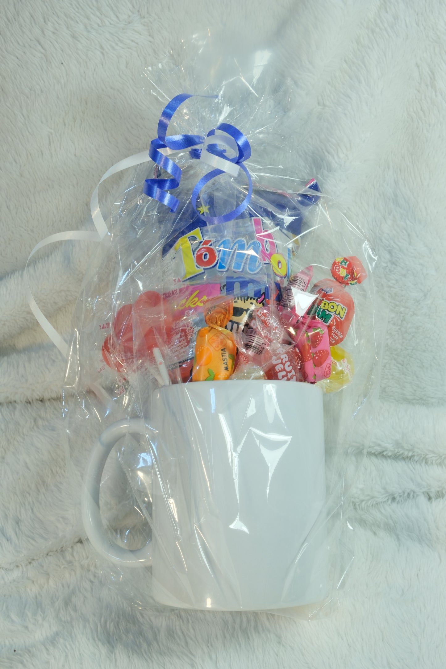 TAZA SUBLIMADA ROSTRO DE MUJER DECORADA CON PIEDRAS BRILLANTES